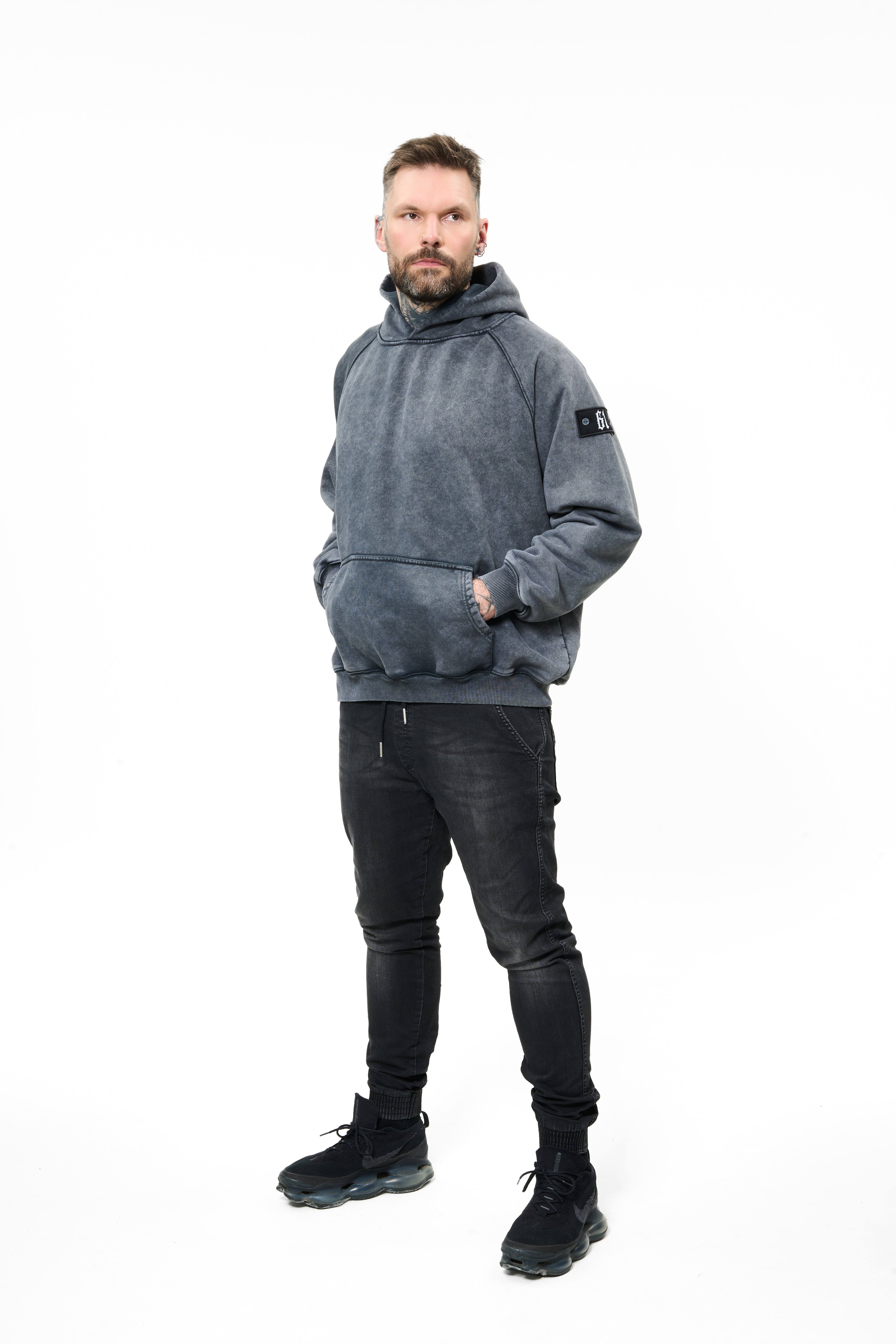 hoodie model 03