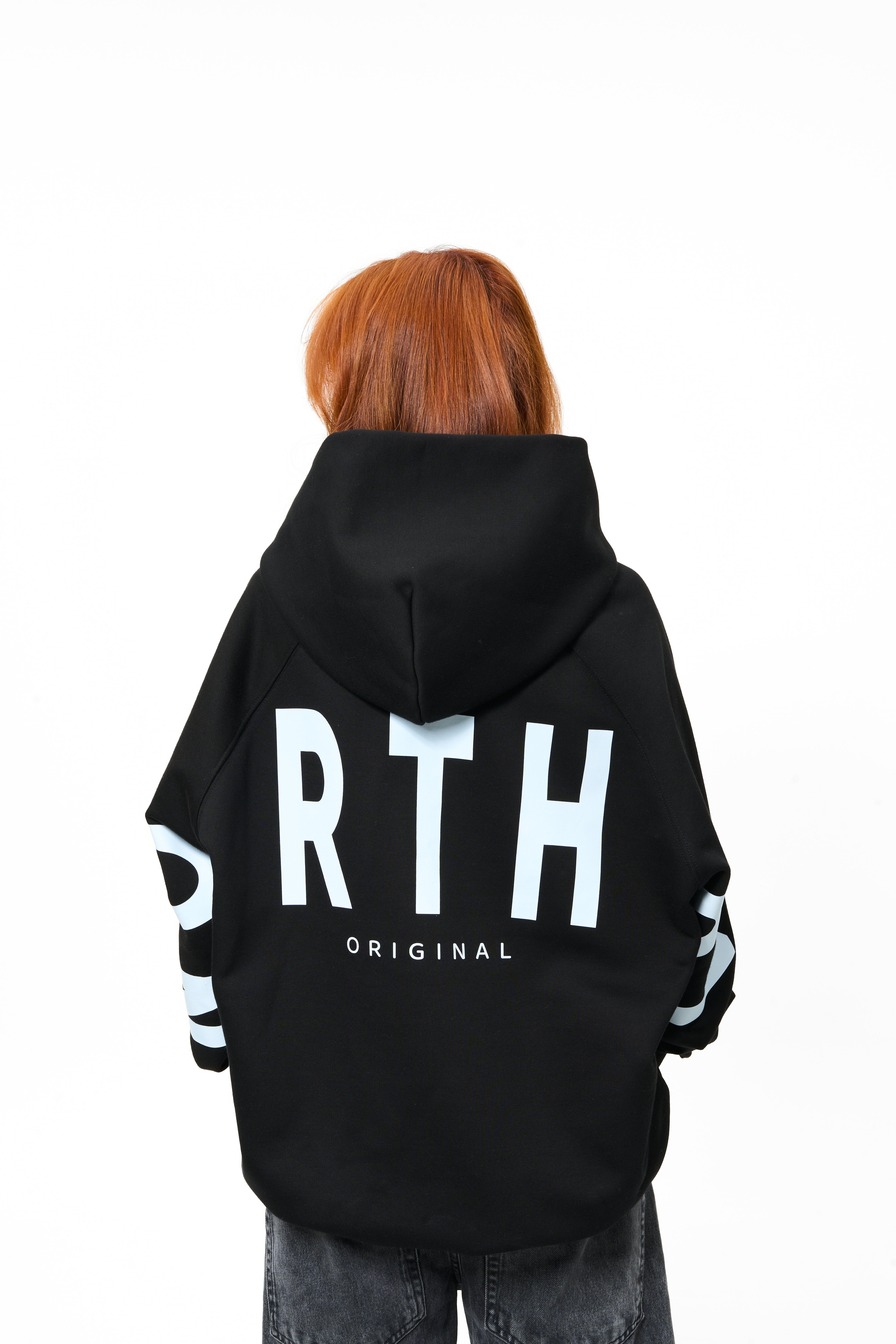 hoodie model 06