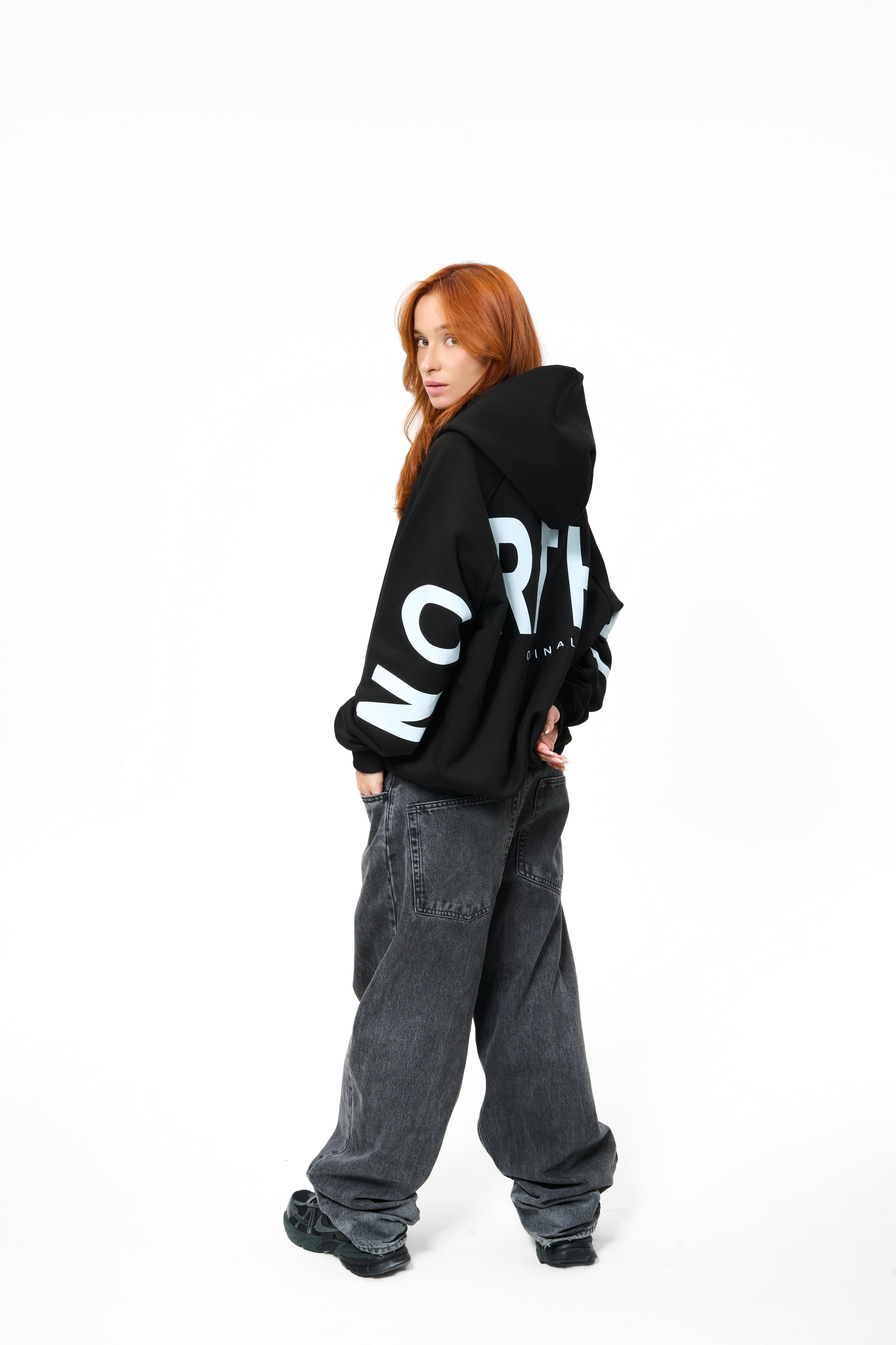 hoodie model 06
