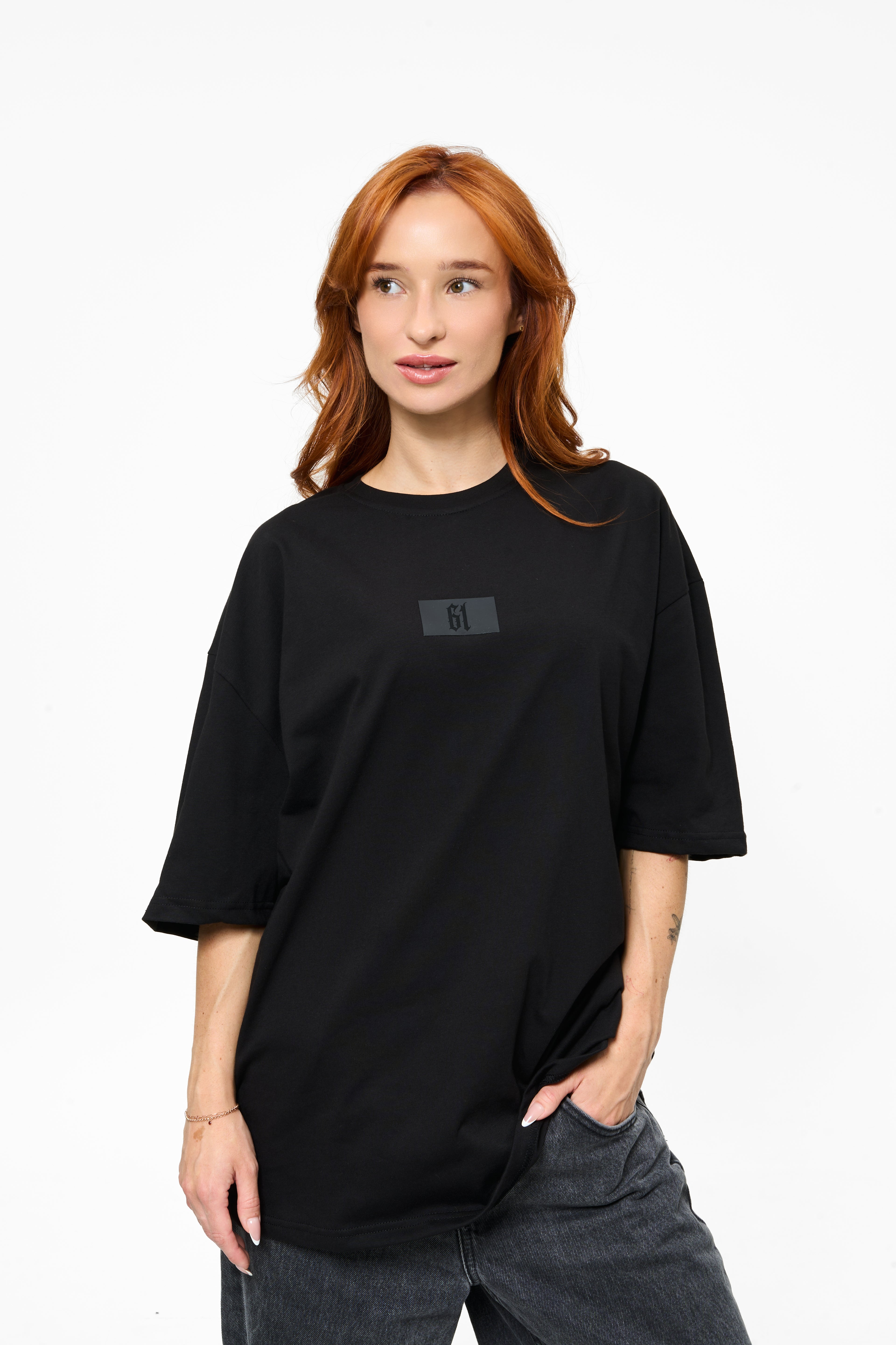 t-shirt model 02