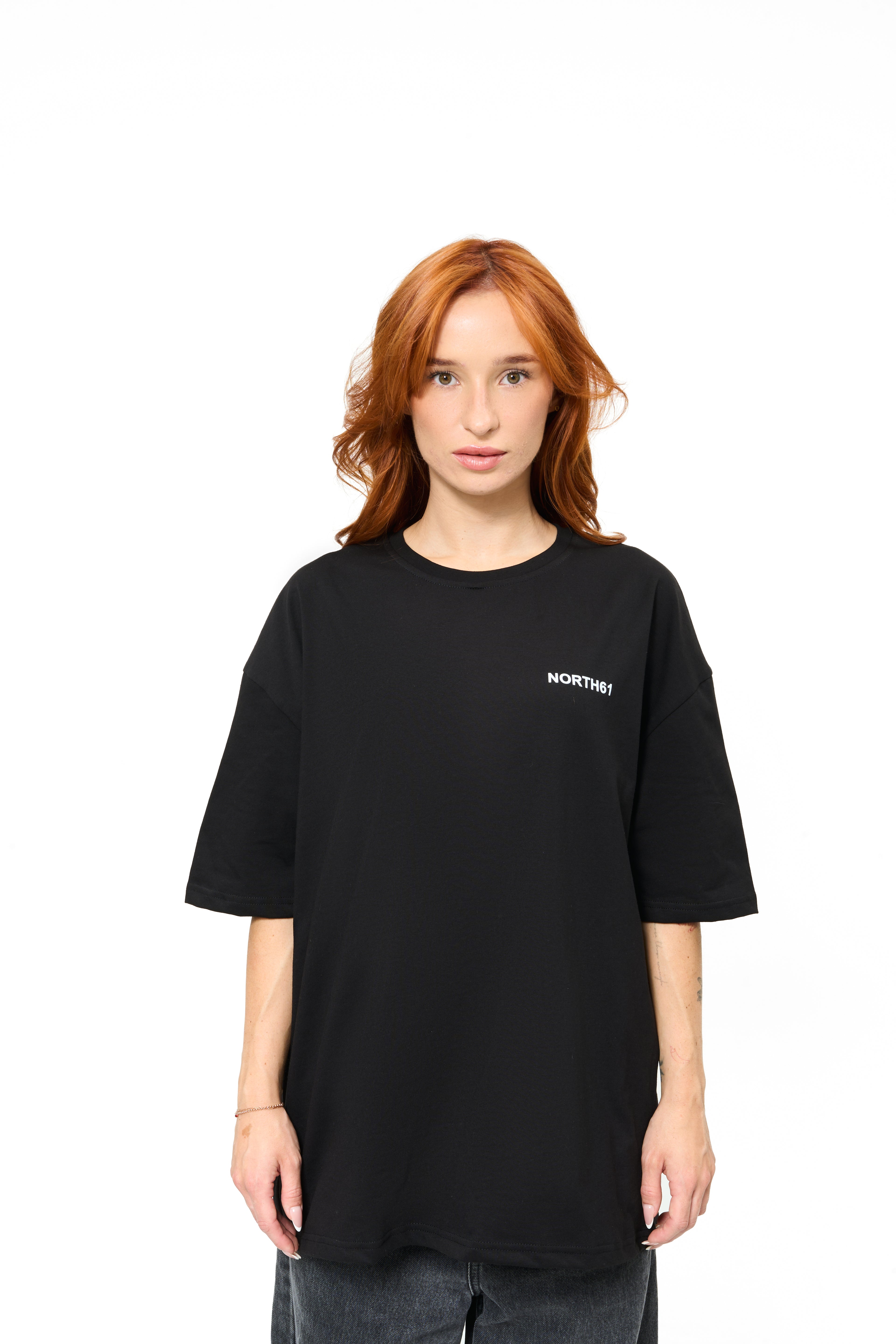 t-shirt model 03