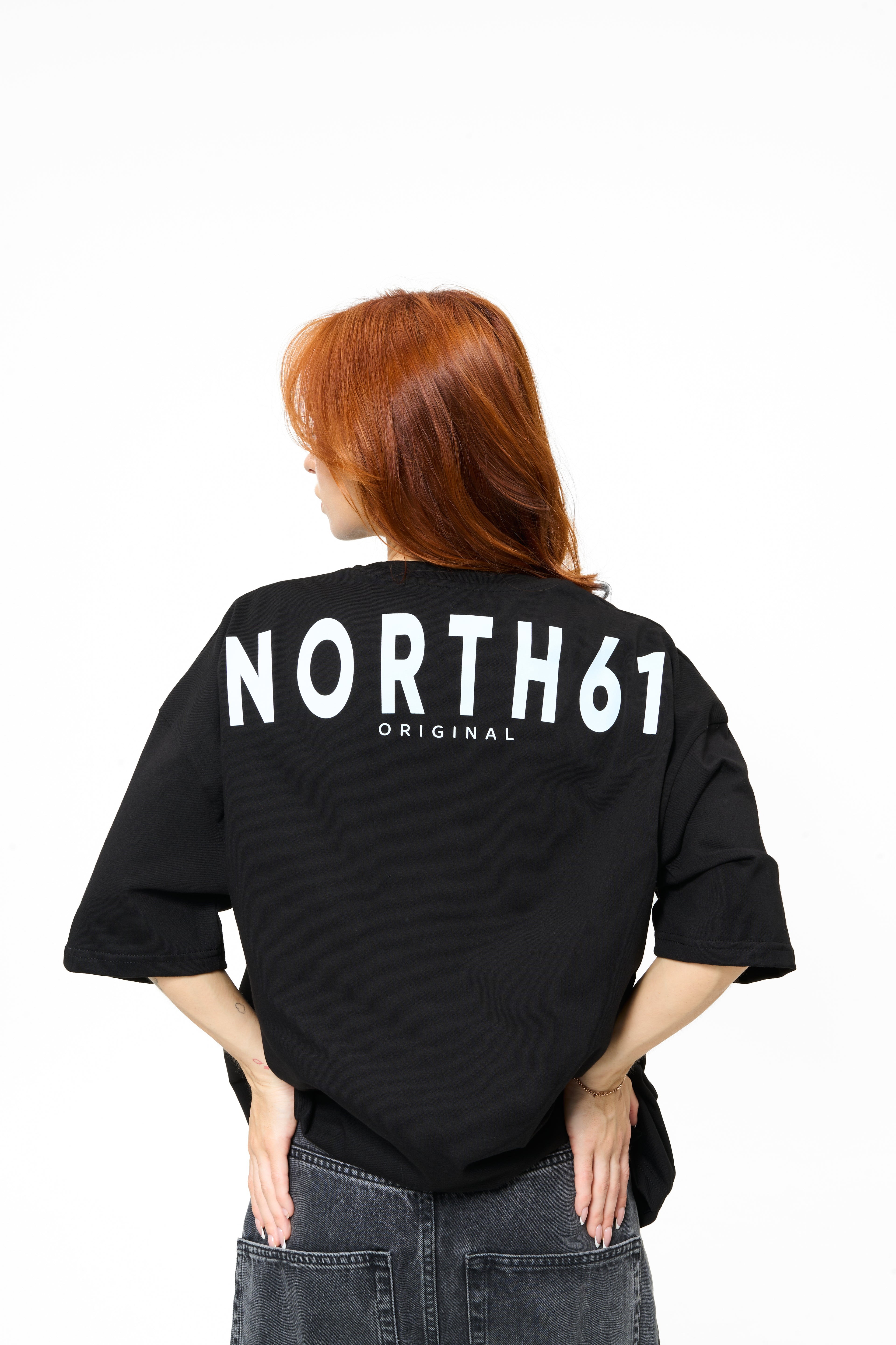 t-shirt model 04
