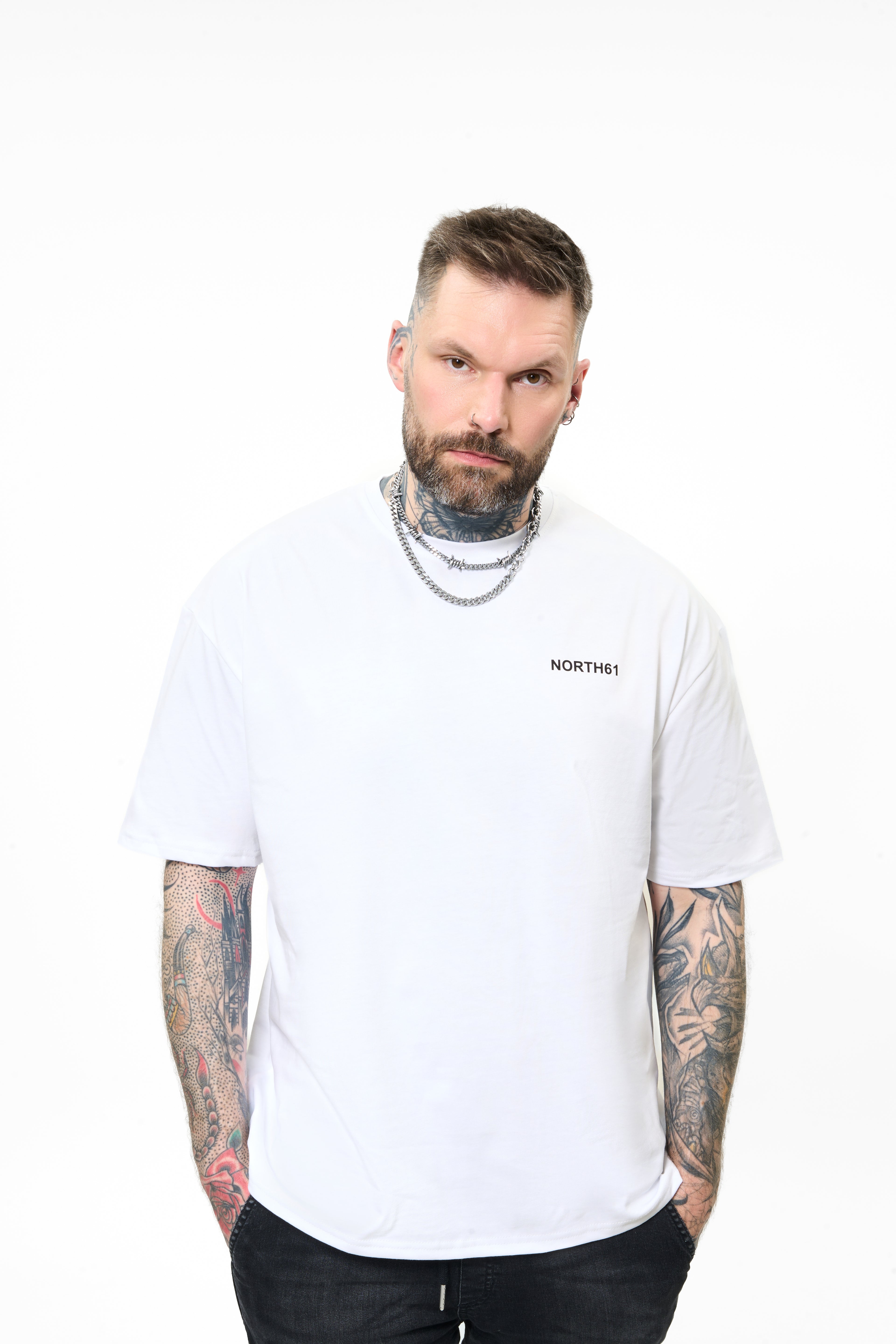 t-shirt model 05