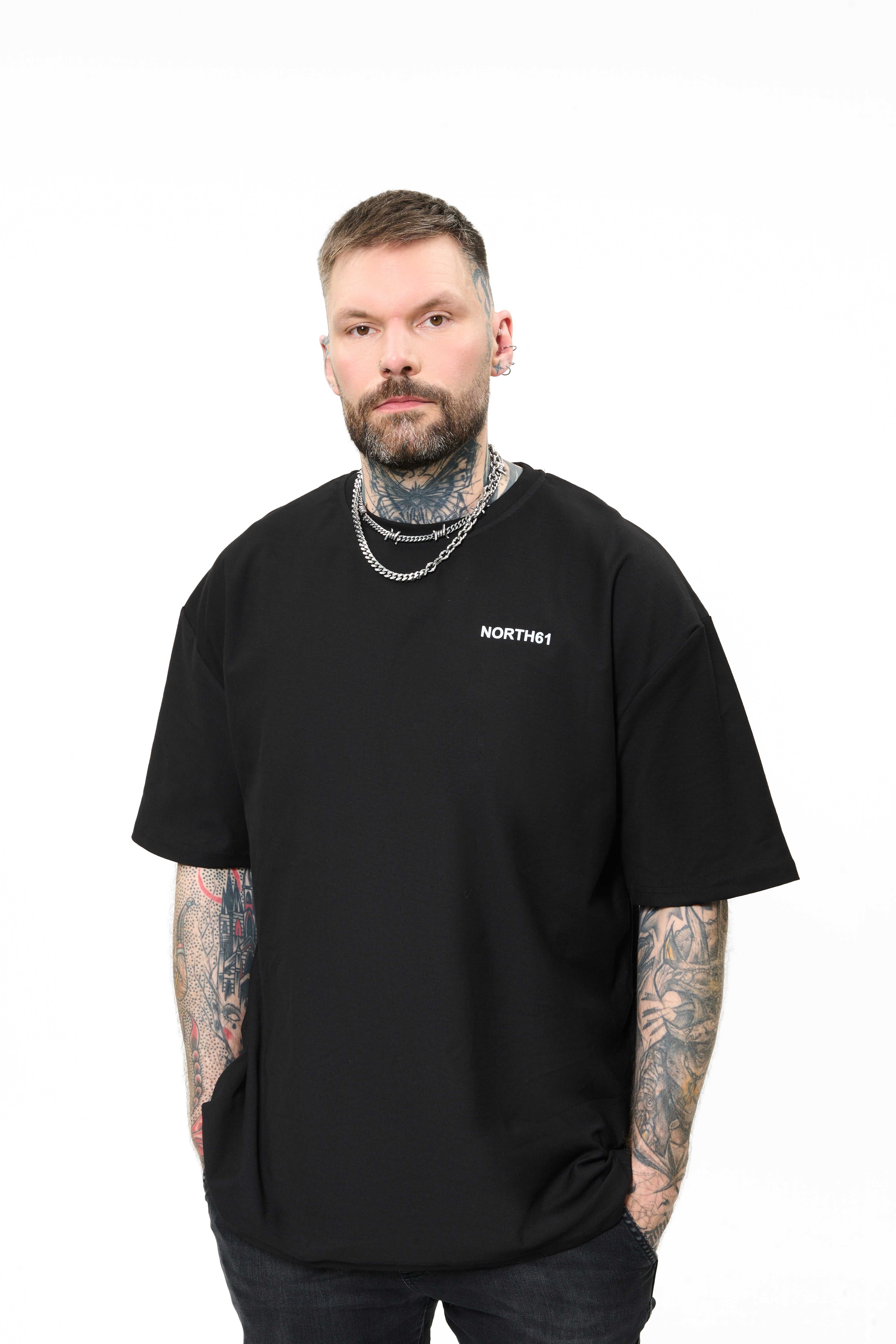t-shirt model 05