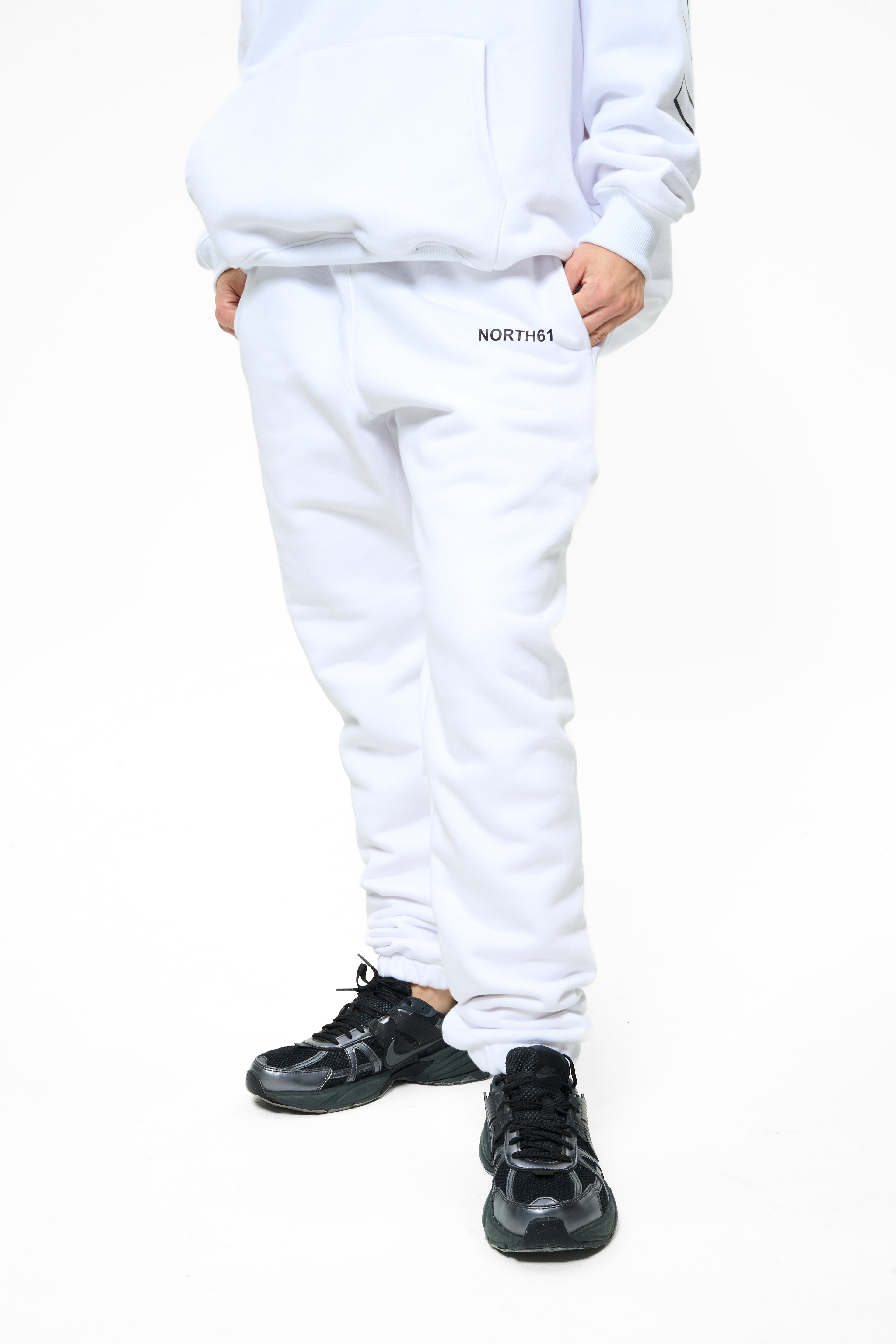 joggers model 01