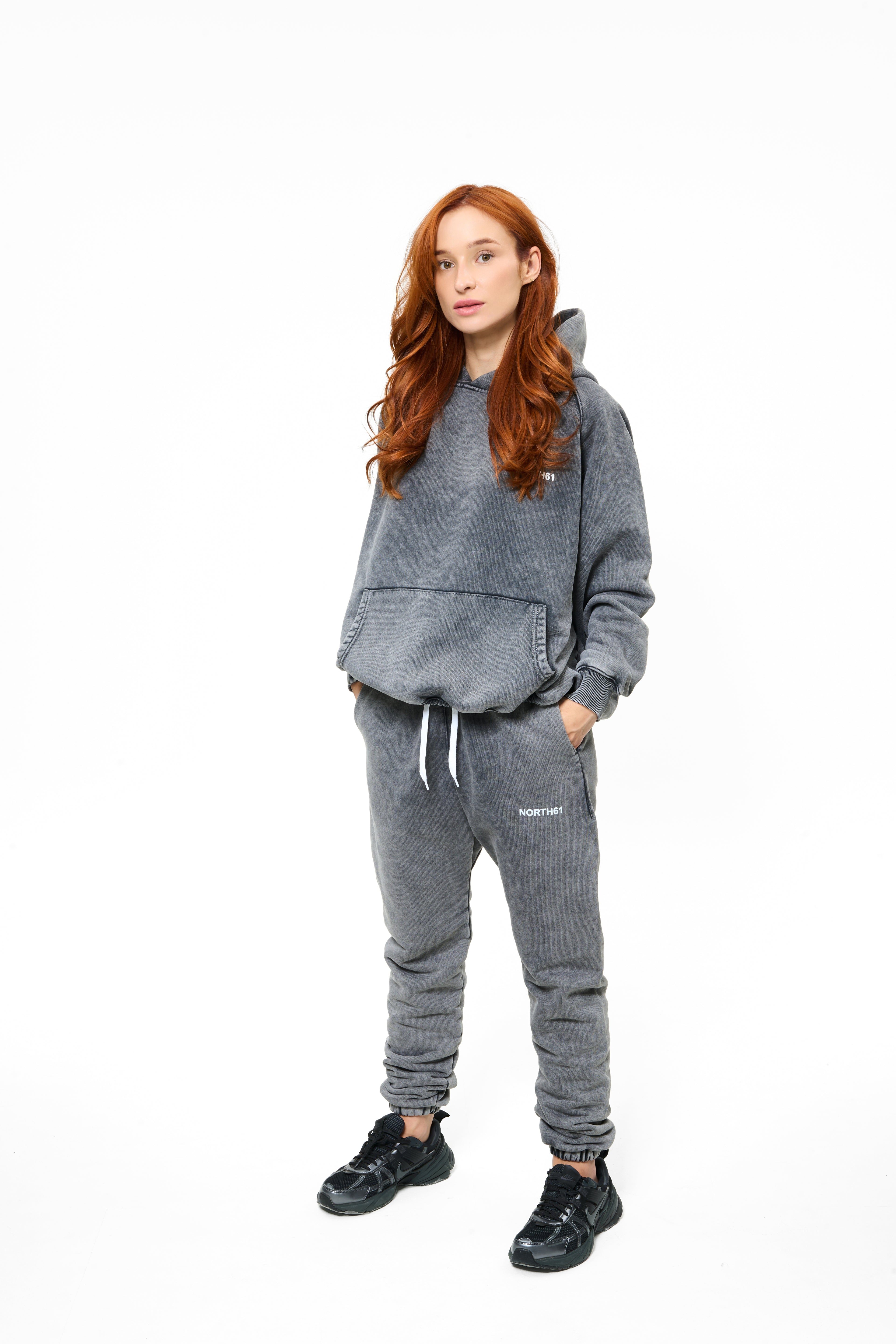 joggers model 01